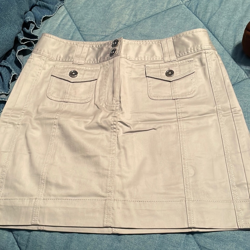 White House Black Market mini skirt size 4